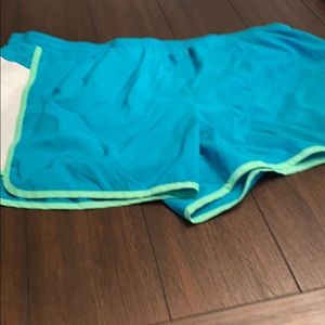 Old Navy Green and White Workout shorts!